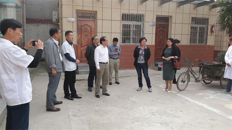 ���˴�ί���������ҽ�Ĺ������